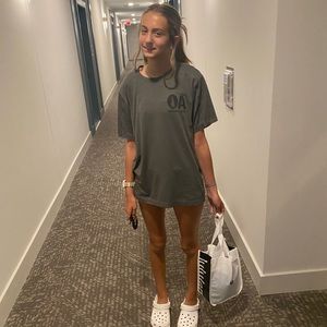 Meet your Posher, Fara